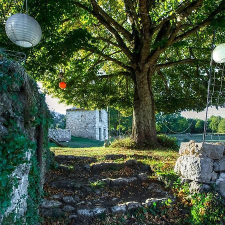 Maison Marthe - Maison Nomade Chic Coursegoules エクステリア 写真